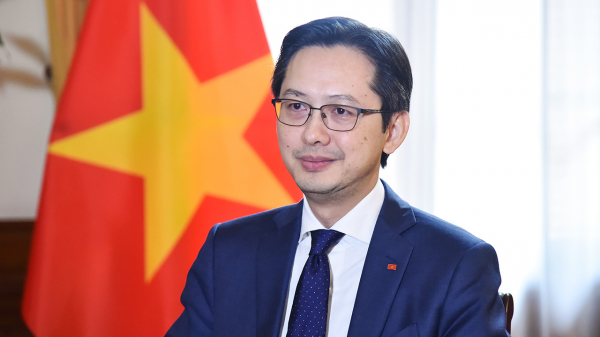 Thứ trưởng Ngoại Giao Đỗ Hùng Việt trả lời phỏng vấn về Diễn đàn tương lai ASEAN 2024 -0