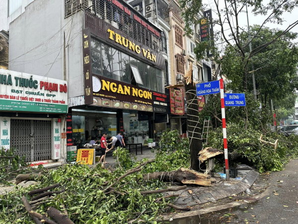 Hà Nội đón mưa dông trước khi bước vào đợt nắng nóng dài ngày -0