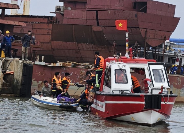 Tìm thấy hai nạn nhân trong vụ lật thuyền tại Quảng Yên -0
