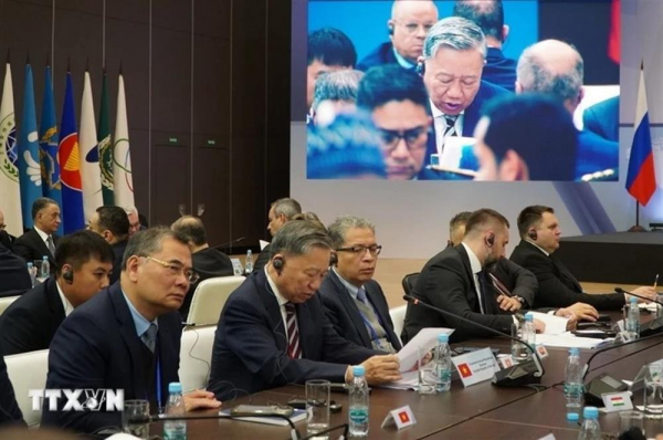 Minister To Lam attends international security meeting in Russia -0