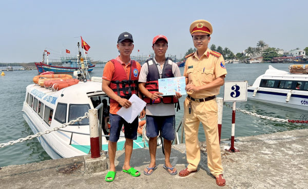 Quảng Nam tăng cường đảm bảo an toàn các tuyến đường thủy nội địa -0