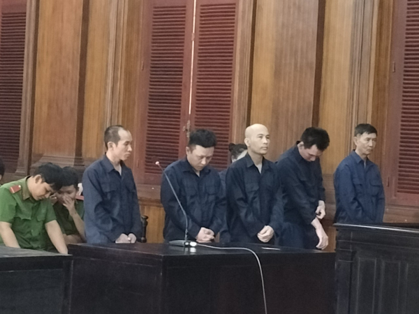 Năm bị cáo trong đường dây vận chuyển ma túy từ nước ngoài về Việt Nam bị tuyên án tử hình -0