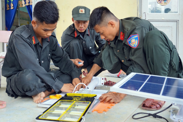 Tuổi trẻ Cảnh sát cơ động Trung Bộ với chương trình “Nghĩa tình vùng cao” tại Quảng Nam -0