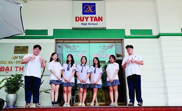 Trường THCS-THPT Duy Tân: Chắp cánh những ước mơ! -4