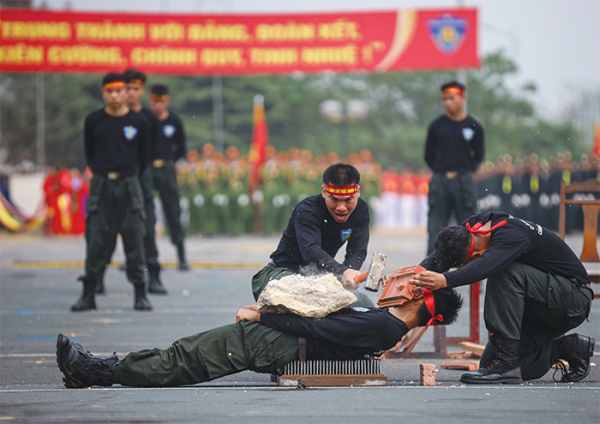 Nơi tôi luyện những chiến sĩ “mình đồng, da sắt” -0