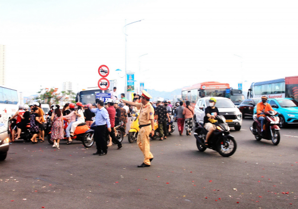 Công an Khánh Hòa đảm bảo an ninh an toàn Lễ hội Tháp Bà Ponagar -0