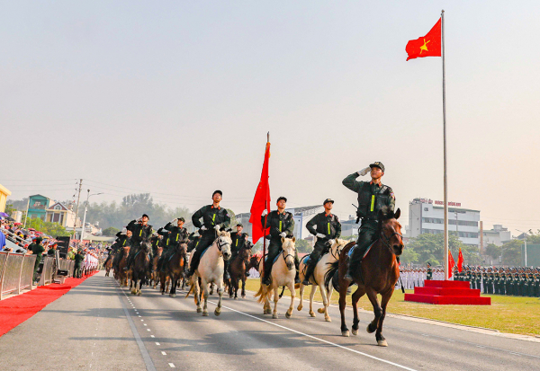 Hợp luyện toàn bộ khối diễu binh, diễu hành trong lễ kỷ niệm 70 năm Chiến thắng Điện Biên Phủ -0