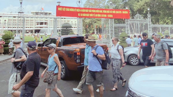 Khách du lịch quốc tế đến TP Hồ Chí Minh dịp lễ 30/4 tăng cao -0