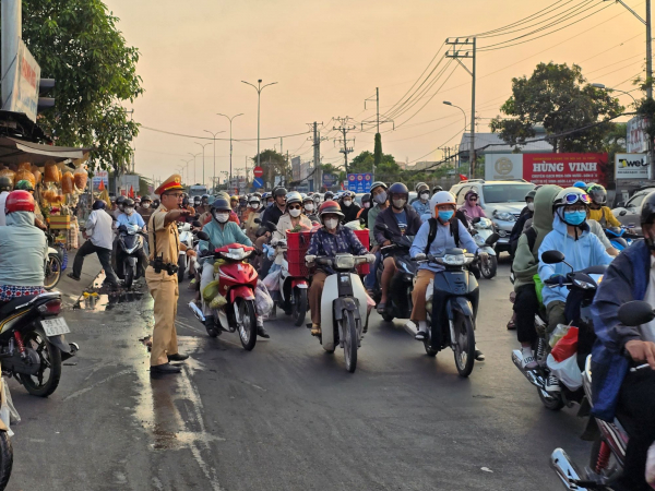 Giao thông TP Hồ Chí Minh bớt “căng thẳng” sau kỳ lễ kéo dài -0