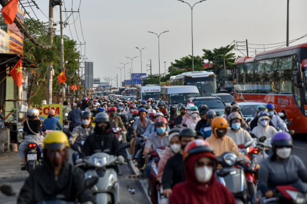 Giao thông TP Hồ Chí Minh bớt “căng thẳng” sau kỳ lễ kéo dài -1