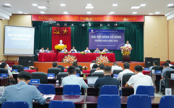 Công ty cổ phần Nhiệt điện Quảng Ninh tổ chức thành côngĐại hội đồng cổ đông thường niên năm 2024 -1