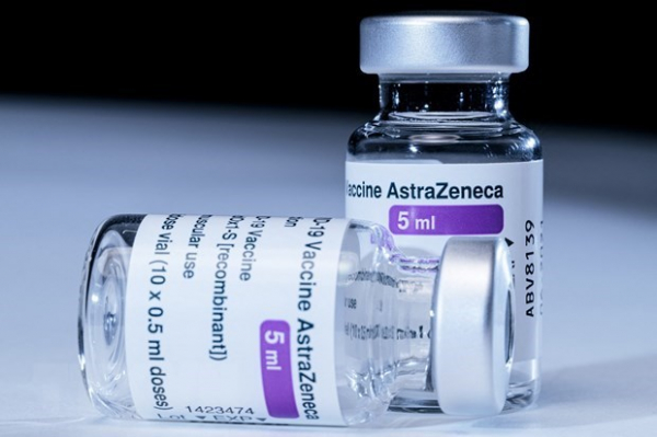 Vaccine AstraZeneca COVID-19 có thể dẫn đến nguy cơ đông máu, Bộ Y tế nói gì? -0