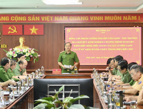 Police forces doing their best to ensure absolute security and safety for 70th anniversary of Dien Bien Phu Victory -0