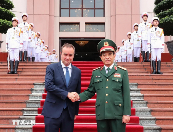 Thúc đẩy hợp tác quốc phòng tương xứng quan hệ Đối tác chiến lược Việt Nam-Pháp -0