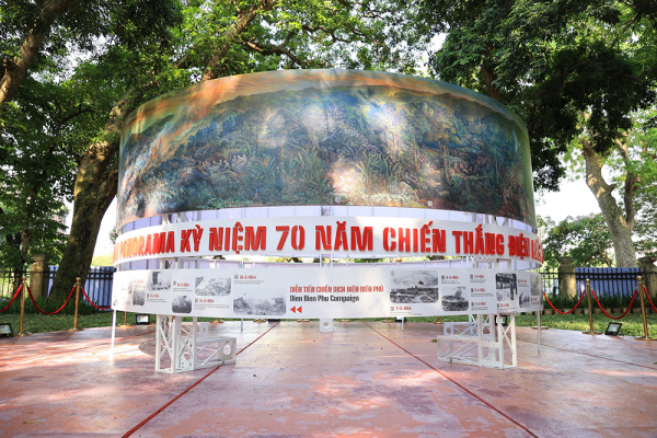 Triển lãm tương tác tranh Panorama kỷ niệm 70 năm chiến thắng Điện Biên Phủ -1