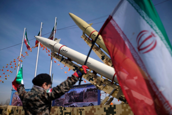 Iran tuyên bố sẽ thay đổi chiến lược hạt nhân nếu Israel tấn công  -0