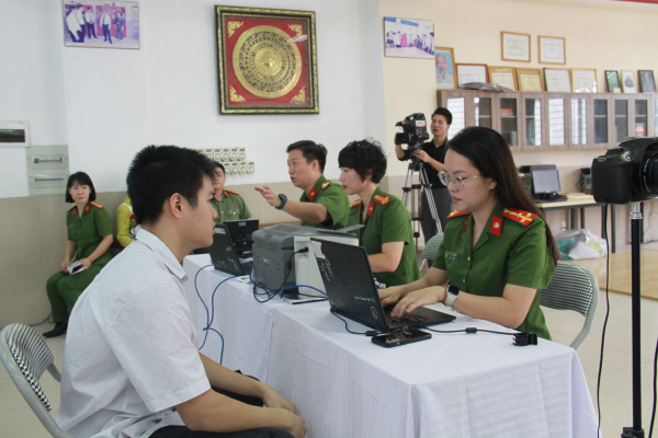 Hiệu quả từ buổi tuyên truyền về Luật Căn cước cho học sinh trên địa bàn Hà Nội -0