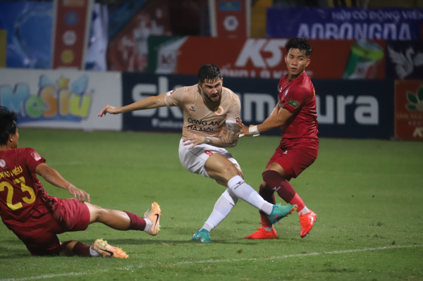 “Dội cơn mưa bàn thắng”, CLB Công an Hà Nội tìm lại niềm vui chiến thắng -0