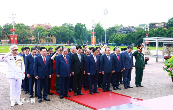 Lãnh đạo Đảng, Nhà nước viếng Chủ tịch Hồ Chí Minh nhân Ngày sinh của Người -0