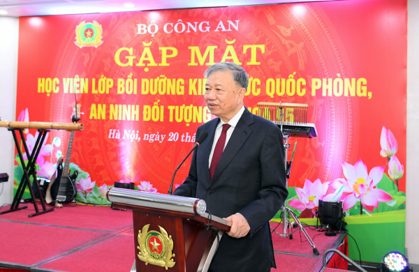 Bộ Công an gặp mặt học viên Lớp bồi dưỡng kiến thức Quốc phòng, An ninh đối tượng 1, Khóa 95  -0