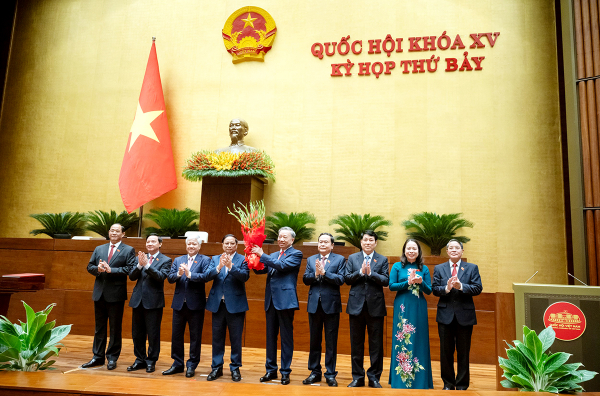 Chủ tịch nước Tô Lâm tuyên thệ, nguyện dốc toàn bộ tâm sức, trí lực phụng sự đất nước, phục vụ nhân dân -0