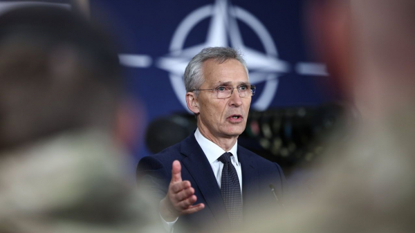 Tổng thư ký NATO hối thúc phương Tây cho Ukraine dùng vũ khí tấn công Nga -0