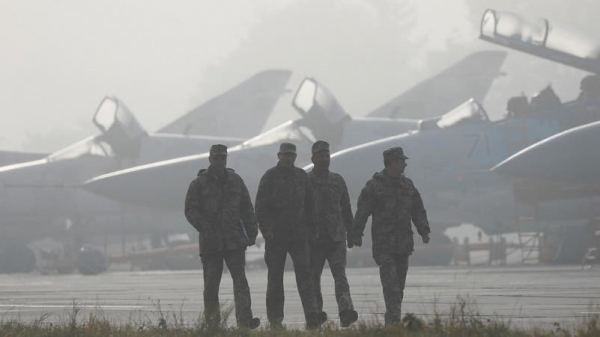 Nga tập kích sân bay Ukraine chuẩn bị đón tiêm kích F-16 -0