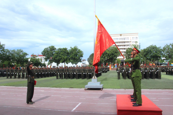 Hơn 16.000 chiến sĩ nghĩa vụ hoàn thành khoá huấn luyện tại Bộ Tư lệnh Cảnh sát cơ động -0