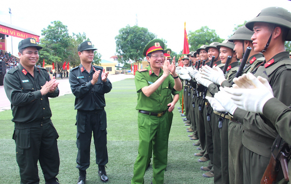 Hơn 16.000 chiến sĩ nghĩa vụ hoàn thành khoá huấn luyện tại Bộ Tư lệnh Cảnh sát cơ động -1