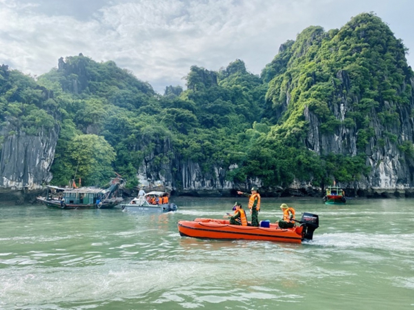 Quảng Ninh đẩy mạnh bảo đảm an toàn giao thông đường thủy nội địa -0