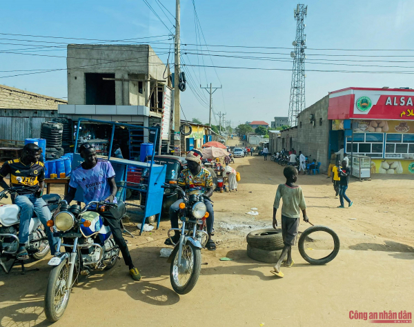 Những đứa trẻ khát hoà bình ở Nam Sudan -8