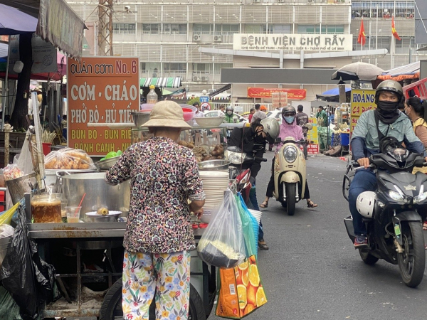 Nan giải việc xử lý người buôn bán hàng rong (kỳ 2) -0