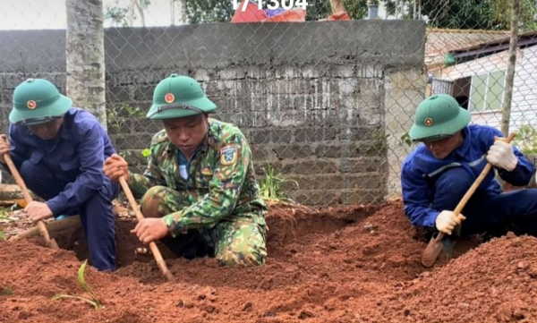 Tìm thấy 4 bộ hài cốt liệt sĩ trong vườn nhà dân ở huyện Hướng Hóa, Quảng Trị -0