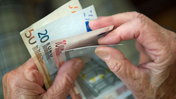 EU quy định mức trần thanh toán bằng tiền mặt -0