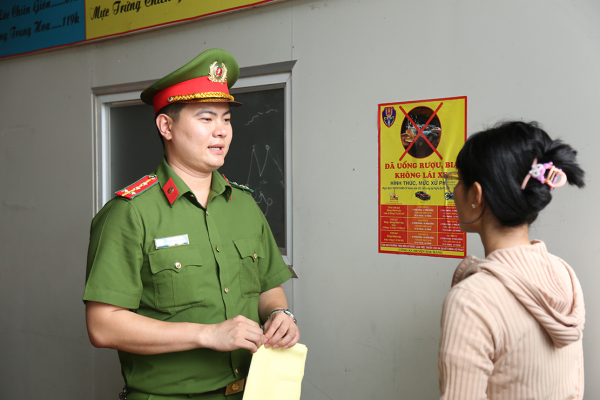chinh quy.jpg -0