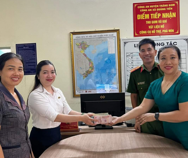 Một người dân nhanh chóng được nhận lại số tiền hơn 240 triệu đã chuyển nhầm -0