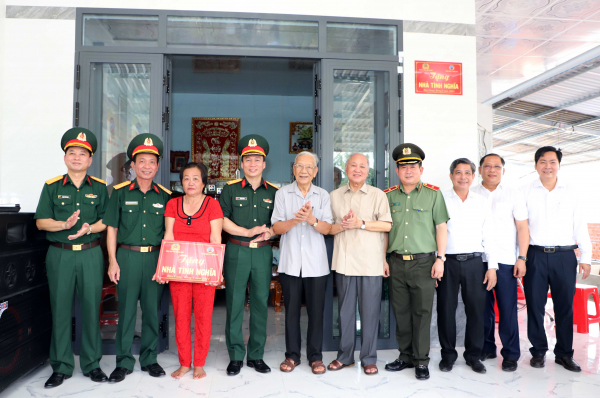 Thiếu tướng Đinh Văn Nơi tri ân vùng căn cứ cách mạng ở Hậu Giang và Kiên Giang -0