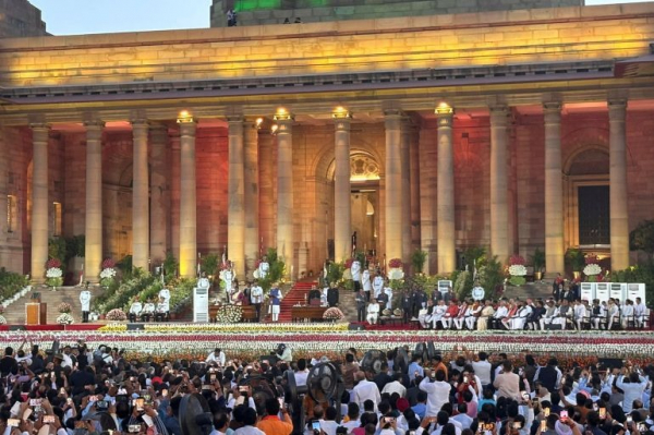 Thủ tướng Ấn Độ Narendra Modi tuyên thệ nhậm chức trong nhiệm kỳ lịch sử  -0
