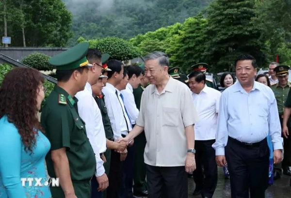 President To Lam pays tribute to late leader in Cao Bang province -0