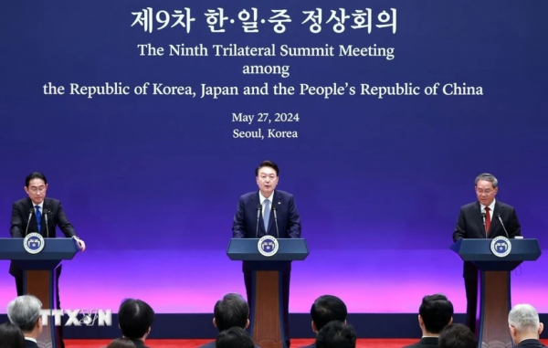 Hy vọng mới từ Hội nghị thượng đỉnh Trung - Nhật - Hàn  -0