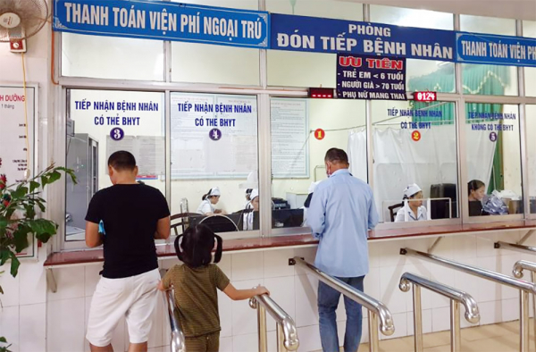 88% cơ sở y tế ở Hà Nội thanh toán viện phí không dùng tiền mặt -0