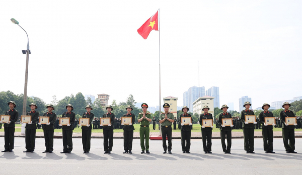 Hơn 320 học viên đào tạo văn bằng 2 các học viện, trường CAND hoàn thành huấn luyện đầu khoá -1