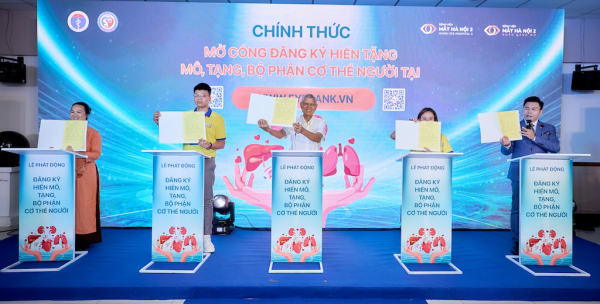 Sau 17 năm, cả nước ghi nhận 963 người hiến giác mạc, chủ yếu ở Ninh Bình -0