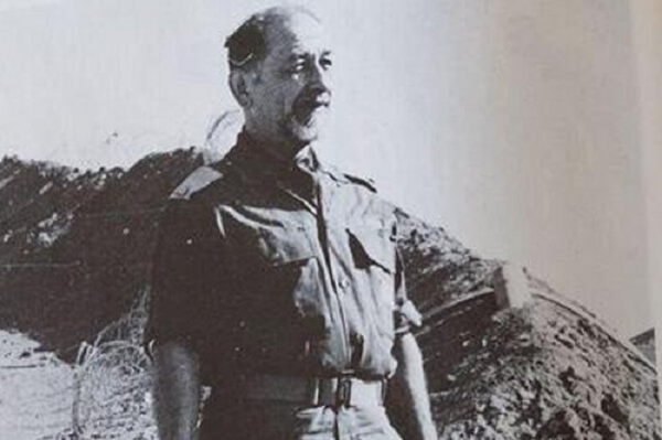 Con “chuột chũi” to đùng tại Mossad -0