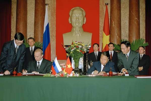 Dấu ấn thú vị trong 4 lần Tổng thống Vladimir Putin tới Việt Nam -0