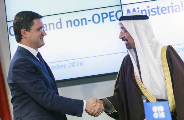 Khi quyền lực dầu mỏ trở lại tay OPEC -0