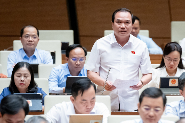 Bán thuốc online tiềm ẩn rất nhiều nguy cơ, khó xử lý -0