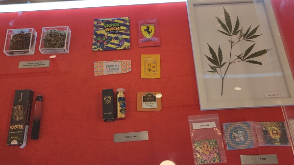 Những hình ảnh sống động tại triển lãm “Công tác đấu tranh phòng, chống tội phạm về ma túy” -2