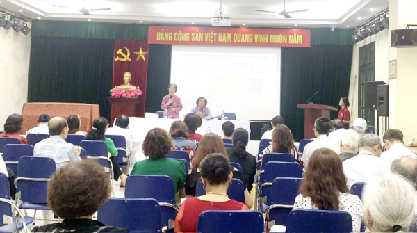 ảnh hội nhà văn hà nội tọa đàm  văn học thiếu nhi, thực trạng và giải pháp.jpg -1