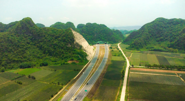 Thông xe toàn tuyến cao tốc Diễn Châu – Bãi Vọt, từ Hà Nội về Hà Tĩnh còn 3,5 tiếng -0